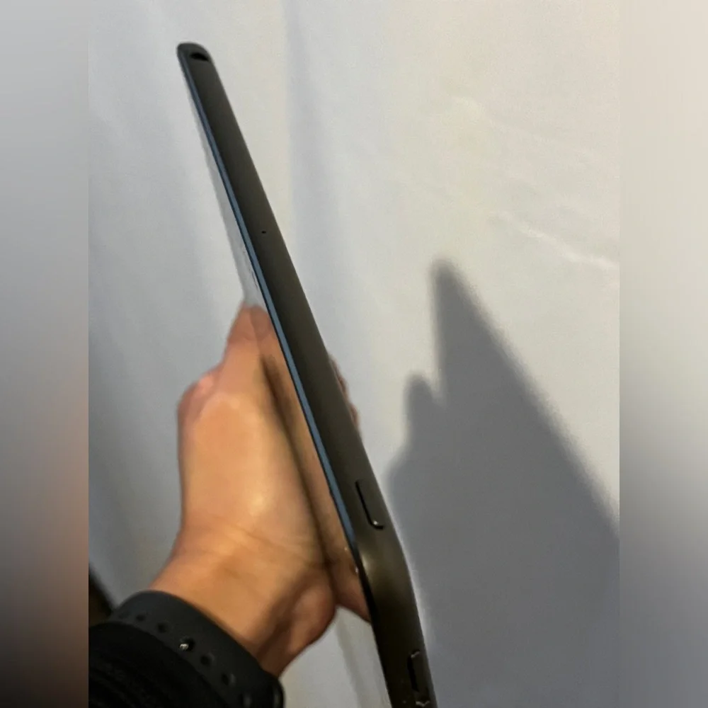 Apple iPad 9th gen Wi-Fi 64GB - 10.2-inch - Space Gray - With Box